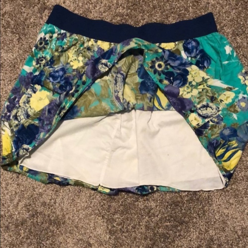 Floral Skater Mini Skirt With Elastic Waistband - Picture 3 of 4